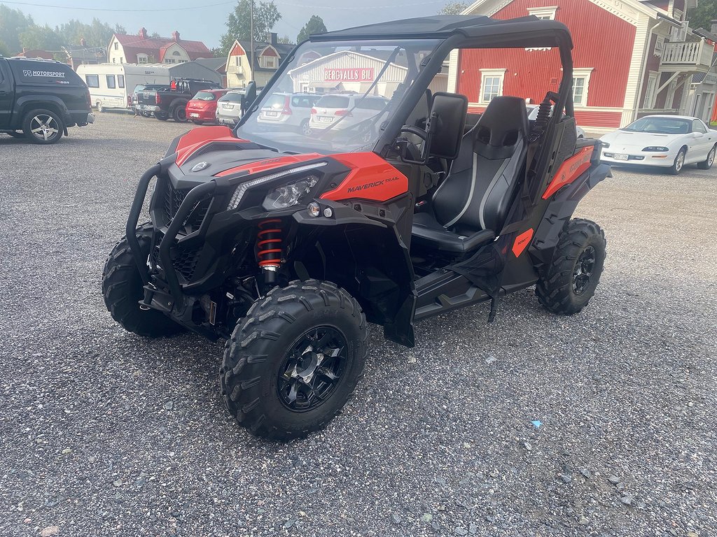 BRP CAN-AM MAVERICK Ssv Mav. Trail 2019 momsad