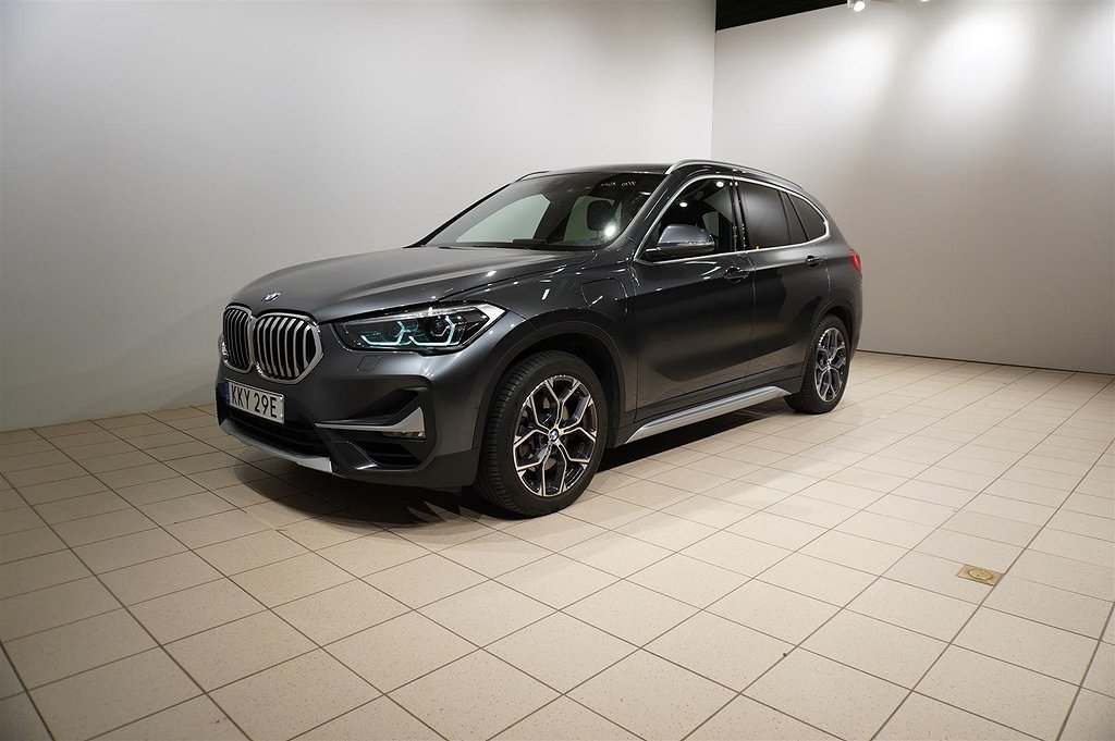 BMW X1 xDrive25e xLine Navi HUD Panorama Drag 18"