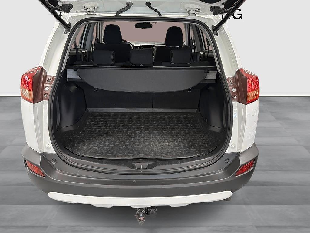 Toyota RAV4 2015 - miniatyr 10