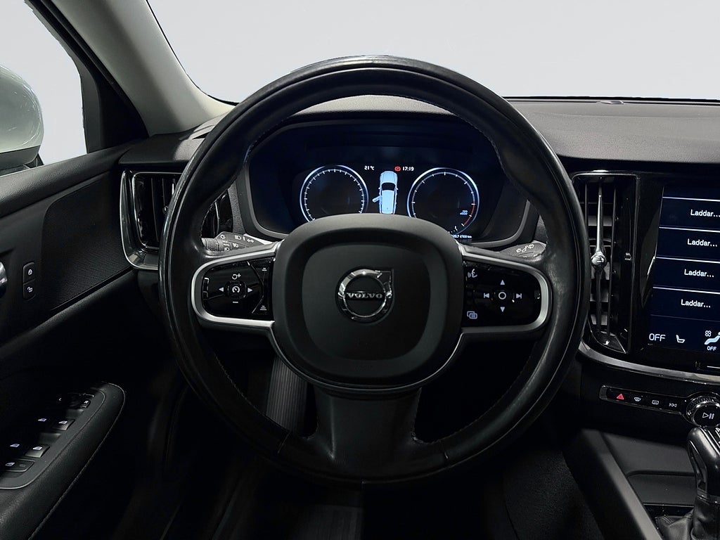 Volvo V60 D4 AWD Aut DRAG Värmare Navi VoC Sensorer el-baklucka bild 12