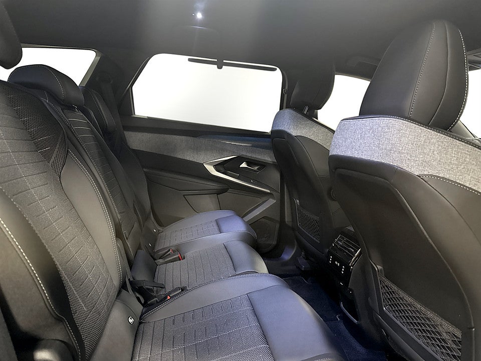 Bild på Peugeot 5008 GT Hybrid 145hk Aut KAMPANJ BRÄNSLE INGÅR
