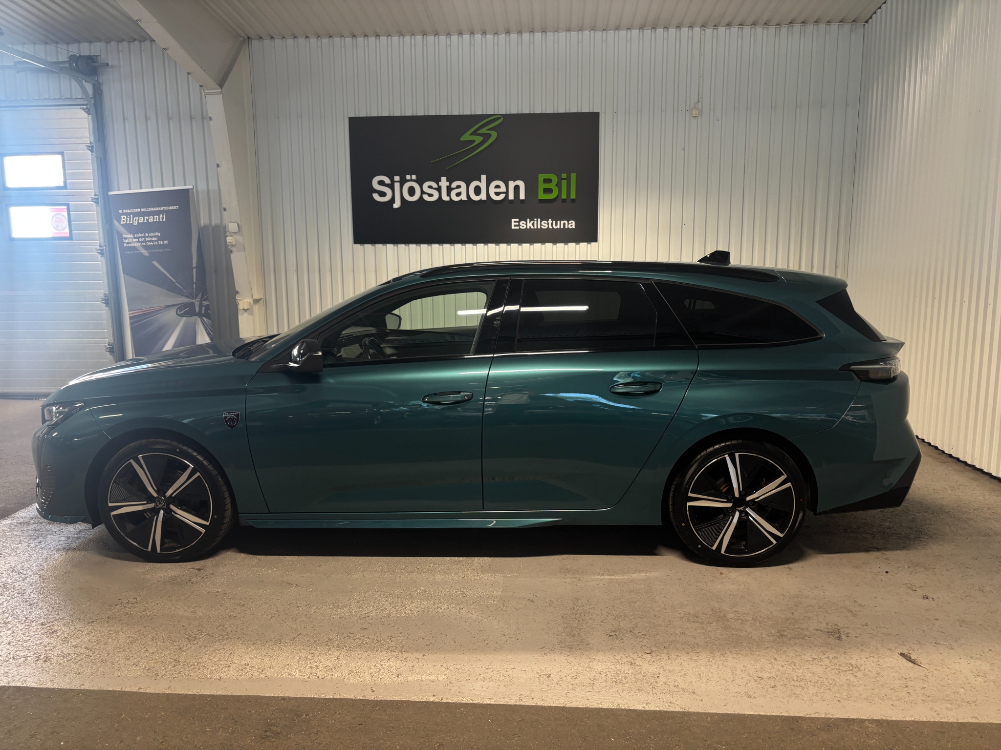 Peugeot 308 SW 1.2 PureTech 130 EAT 360 2022, bild 2/42