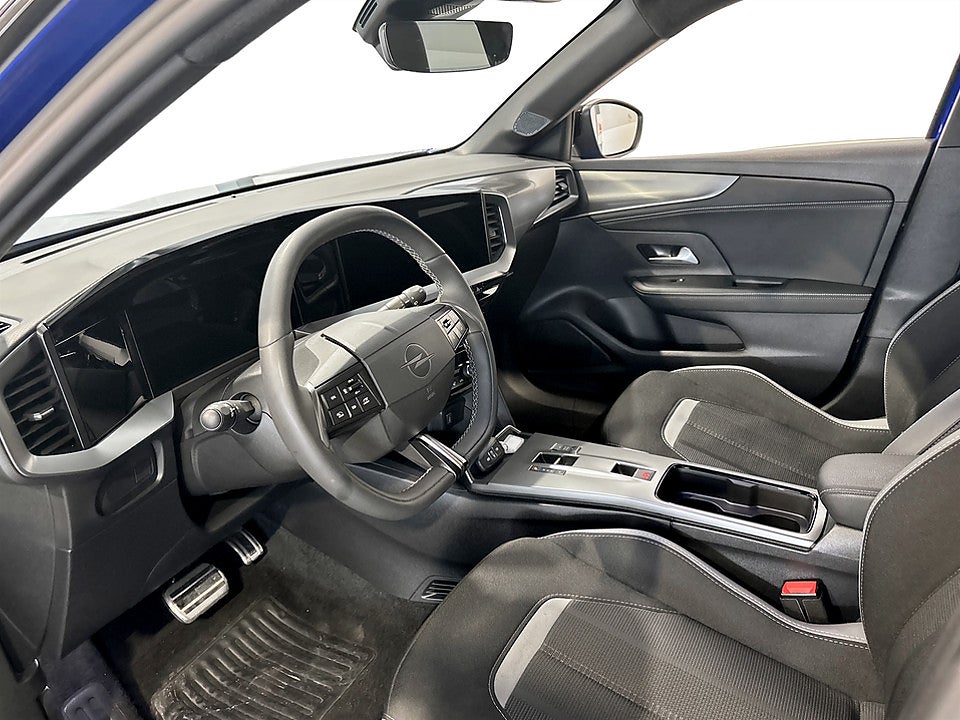 Bild på Opel Mokka GS Hybrid 1.2 Turbo 145hk Aut B-KAMERA CARPLAY