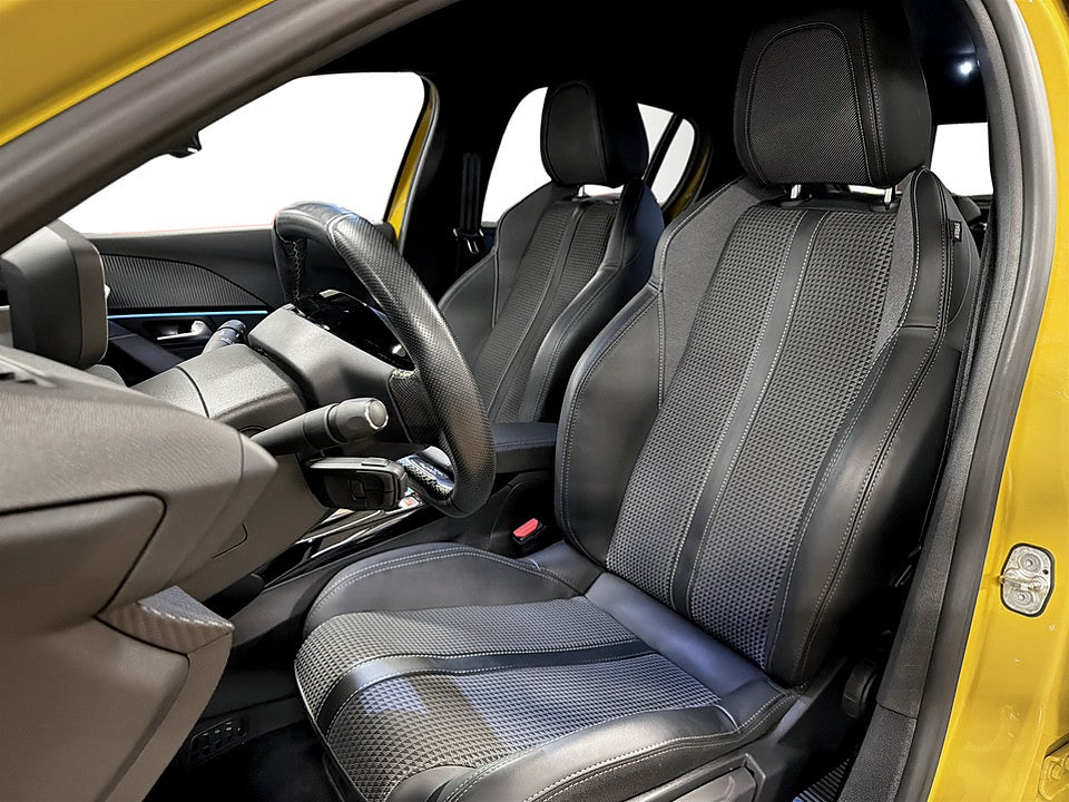 Bild på Peugeot E-208 GT 50kWh 136hk Aut NAV B-KAMERA ADAPTIV