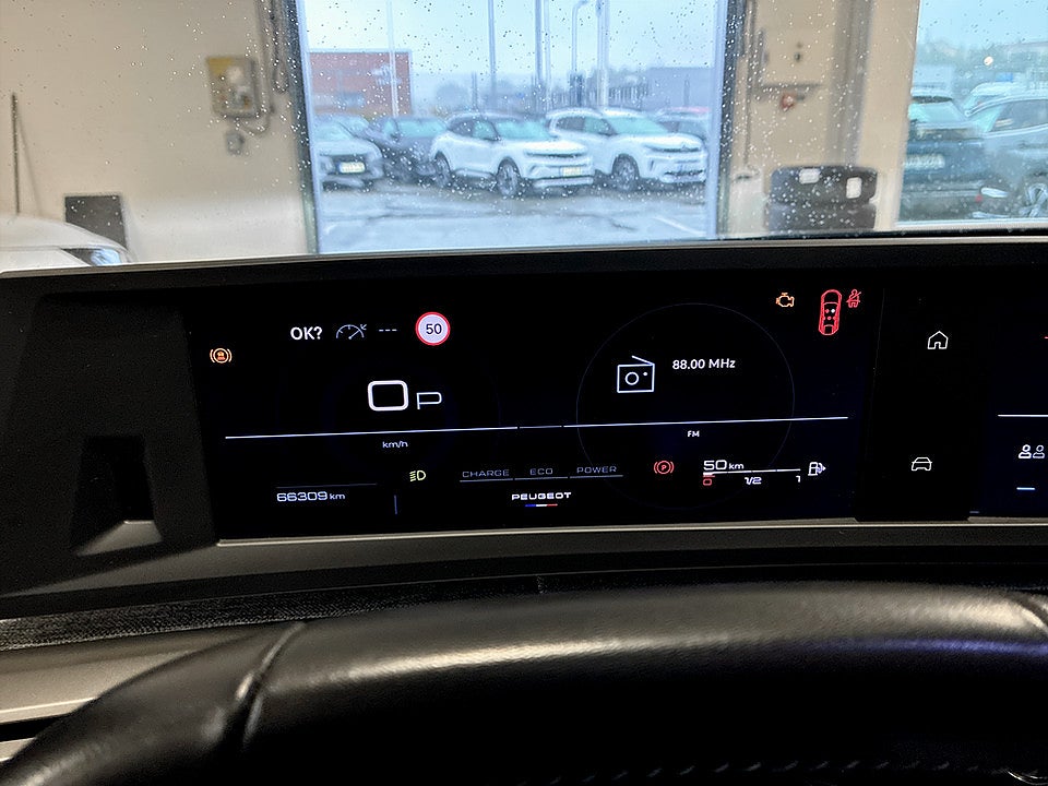 Bild på Peugeot 3008 Allure Hybrid 145hk Aut B-KAMERA CARPLAY