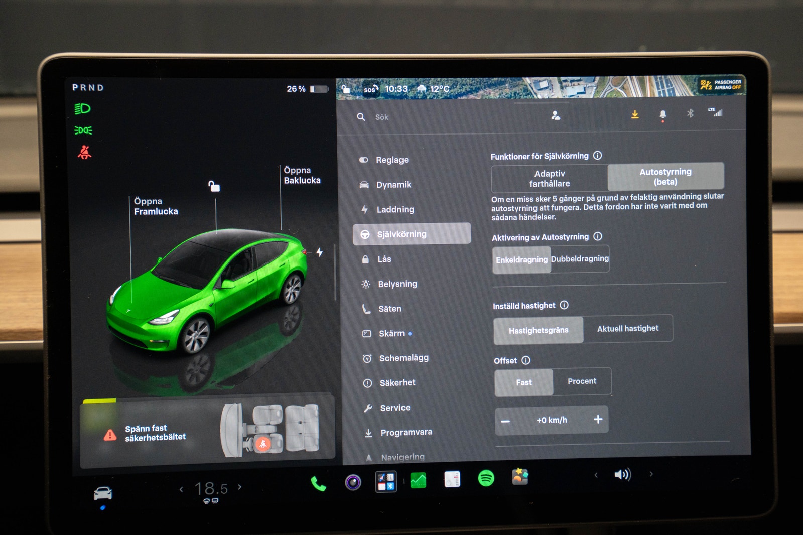 Tesla Model Y Long Range AWD DRAG PANO KAMERA 94.2%SoH 1-ÄGARE MOMS 2024 - miniatyr 22