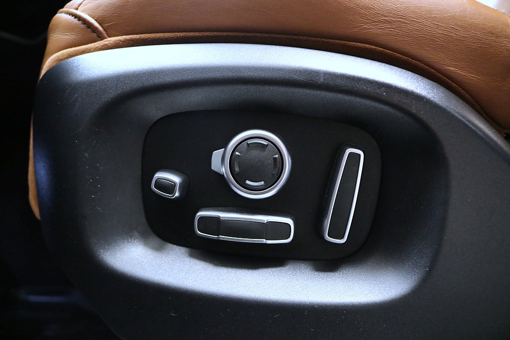 Land Rover Range Rover Sport 2016 - miniatyr 14