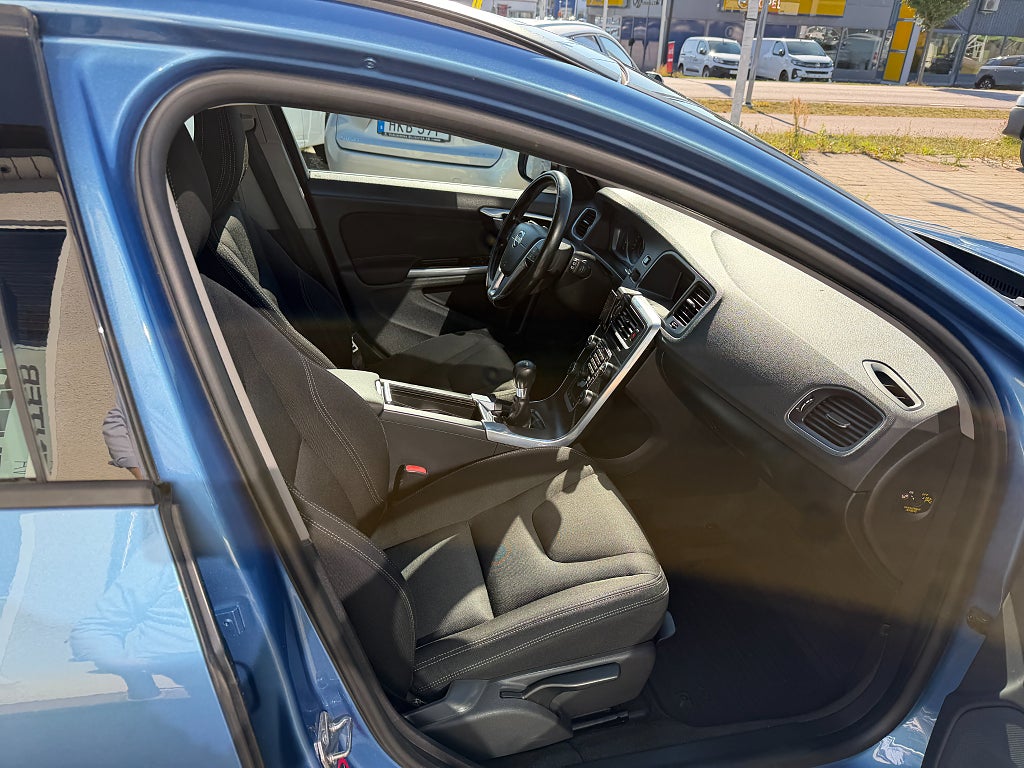 Volvo V60 D2 Manuell, 115hk
