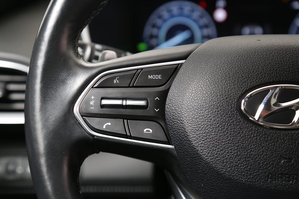 Hyundai Santa Fe 1,6 PHEV 265hk 6AT 4WD 7 sits Advance Motorv Drag 2023