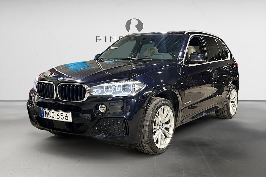BMW X5 30d xDrive 258 HK AUT M-SPORT D-VÄRM DRAG PANO H/K HUD