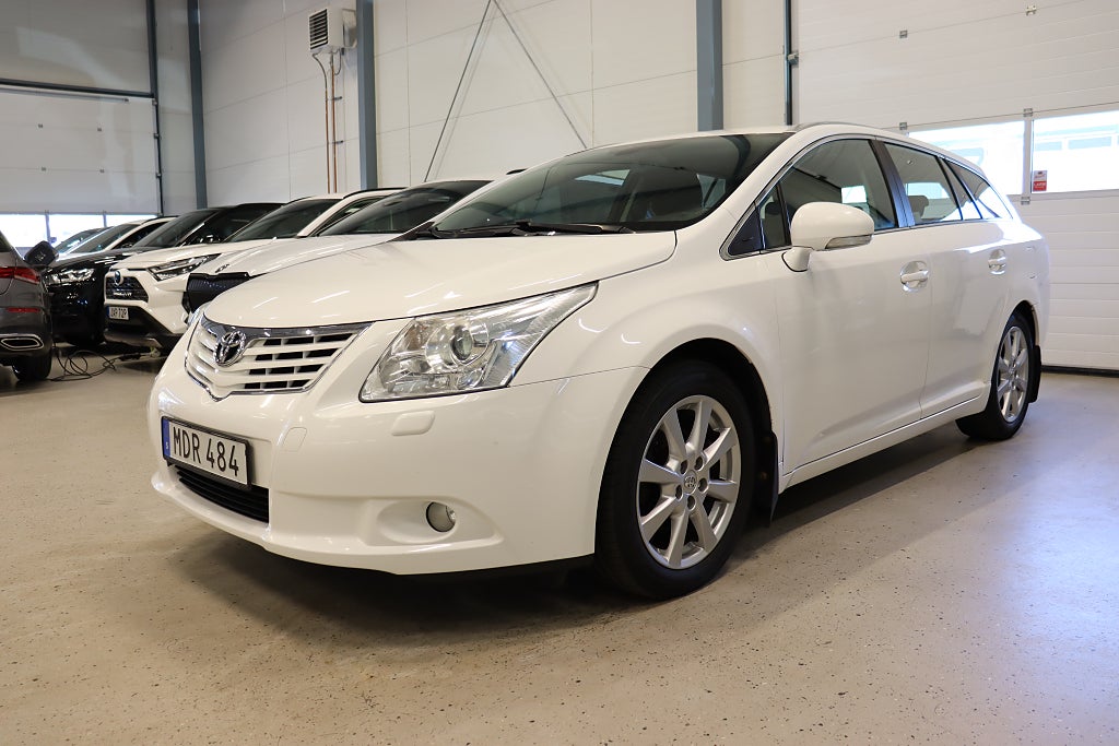 Toyota Avensis Kombi 1.8 Valvematic Business Drag M-Värm 147hk