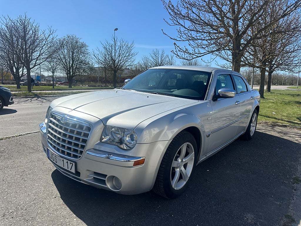 Chrysler 300C 2.7 V6