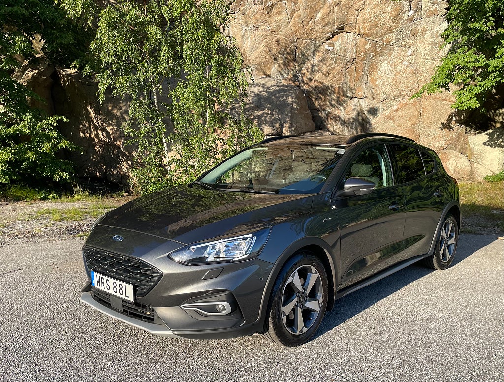 Ford Focus Active Edition 5dr 1.0T EcoBoost 125hp -Man