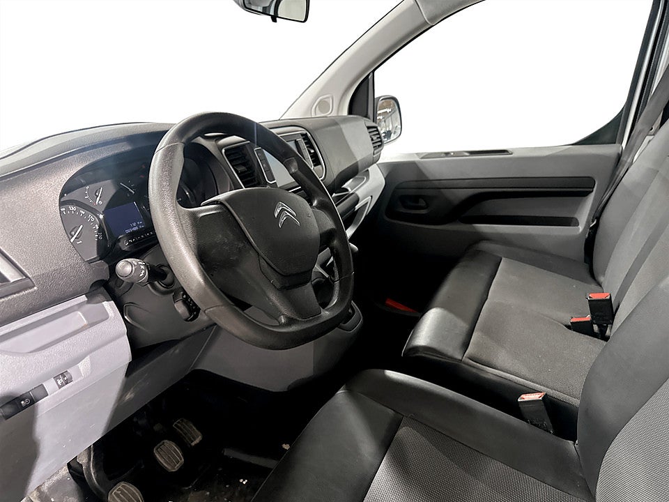 Bild på Citroën Jumpy PRO Business 2.0 BHDi 122hk MOTORVÄRMARE