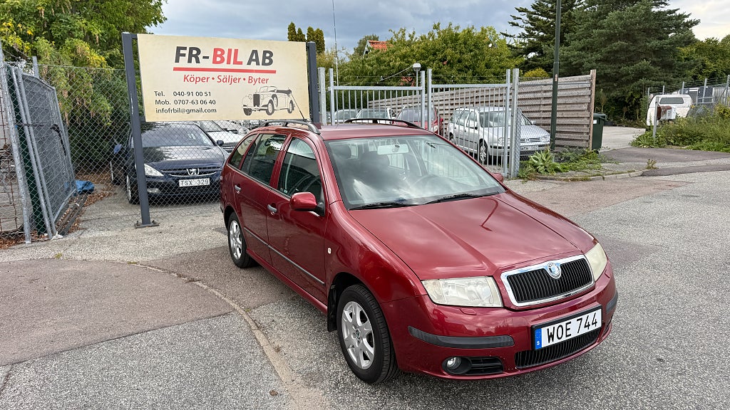 Skoda Fabia Kombi 1.2 Dynamic  Besiktigas 0% Ränta,  Kamkedja motor