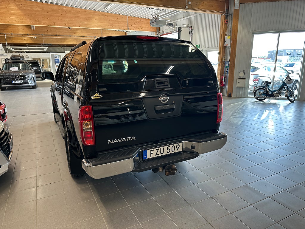 Nissan Navara Dubbelhytt 3.0 dCi V6 4x4 231 Hk Moms bil thumbnail