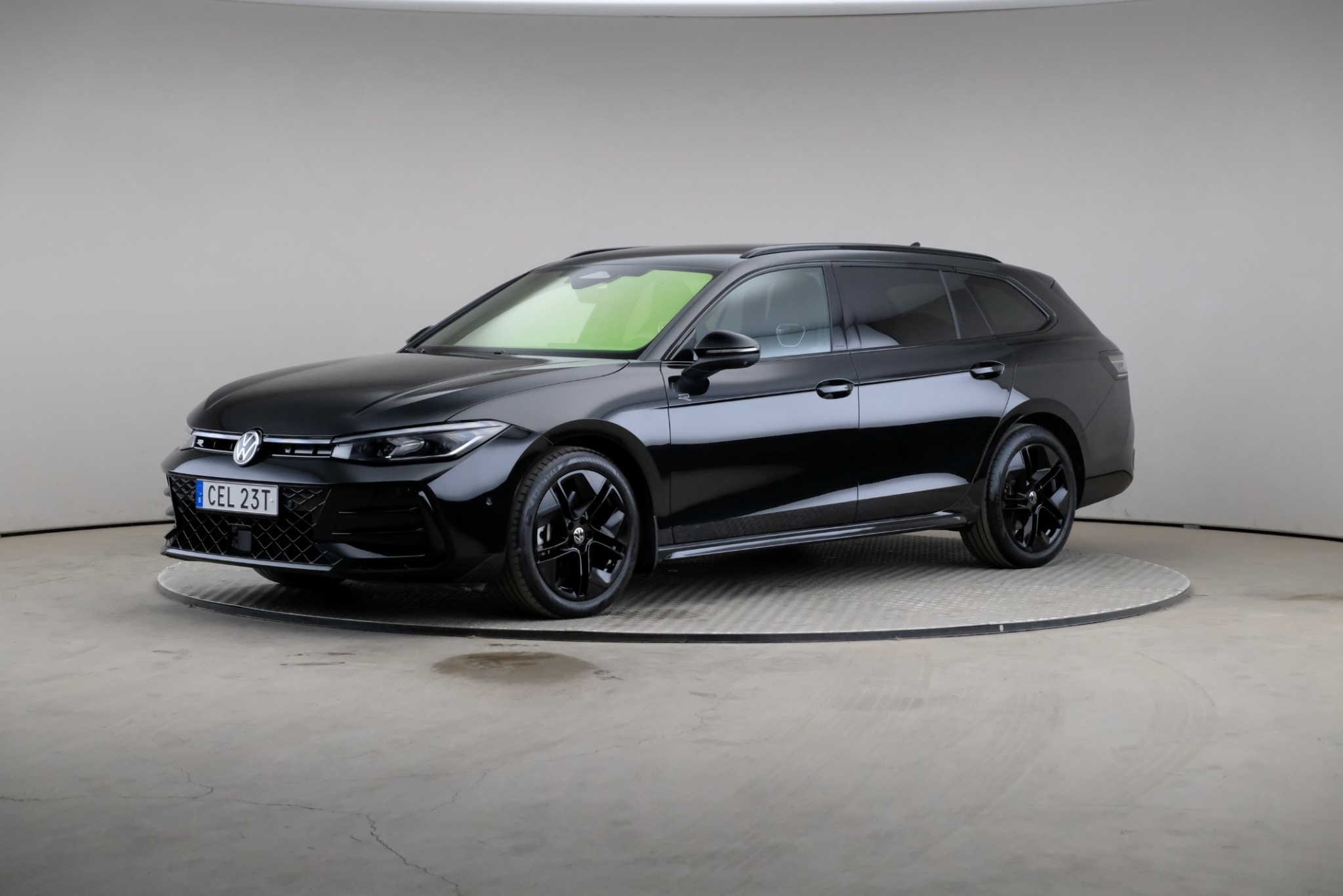 Volkswagen Passat 2022, bild 7/10
