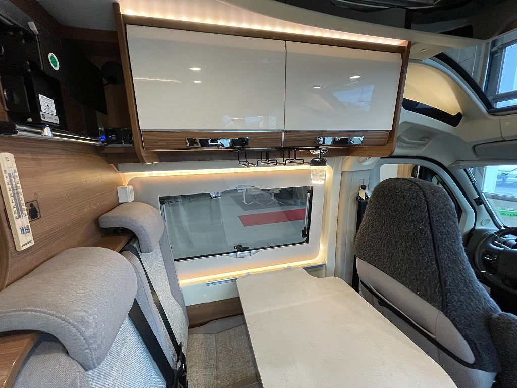 Rapido V55 140 /Solcell/Automat 160hk/En ägare/Fint skick/B-körkort - Rapido