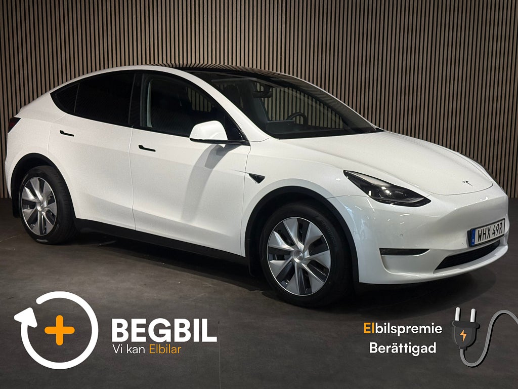Tesla Model Y Long Range AWD | Panorama | Värmepump | Elbaklucka