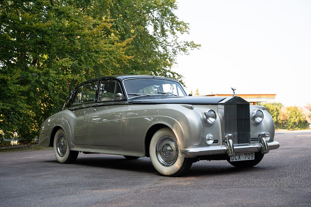 Rolls-Royce Silver Cloud Sedan 4.9