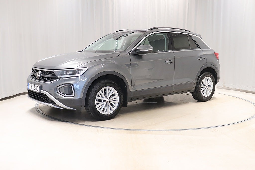 Volkswagen T-Roc 1.5 TSI 150hk Aut Drag Värmare Kamera Carplay 2022