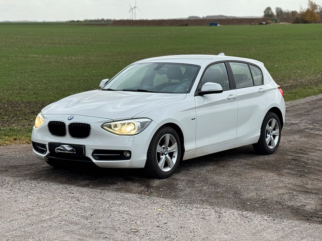 BMW 114 i 5-dörrars Sport line | NYBES | FULLSERVAD