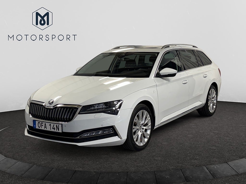 Skoda Superb iV Business Edition L&K Pano Drag Helskinn Adapt fart