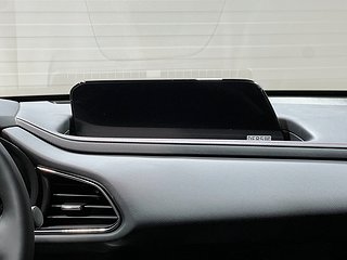SUV Mazda CX-30 16 av 21