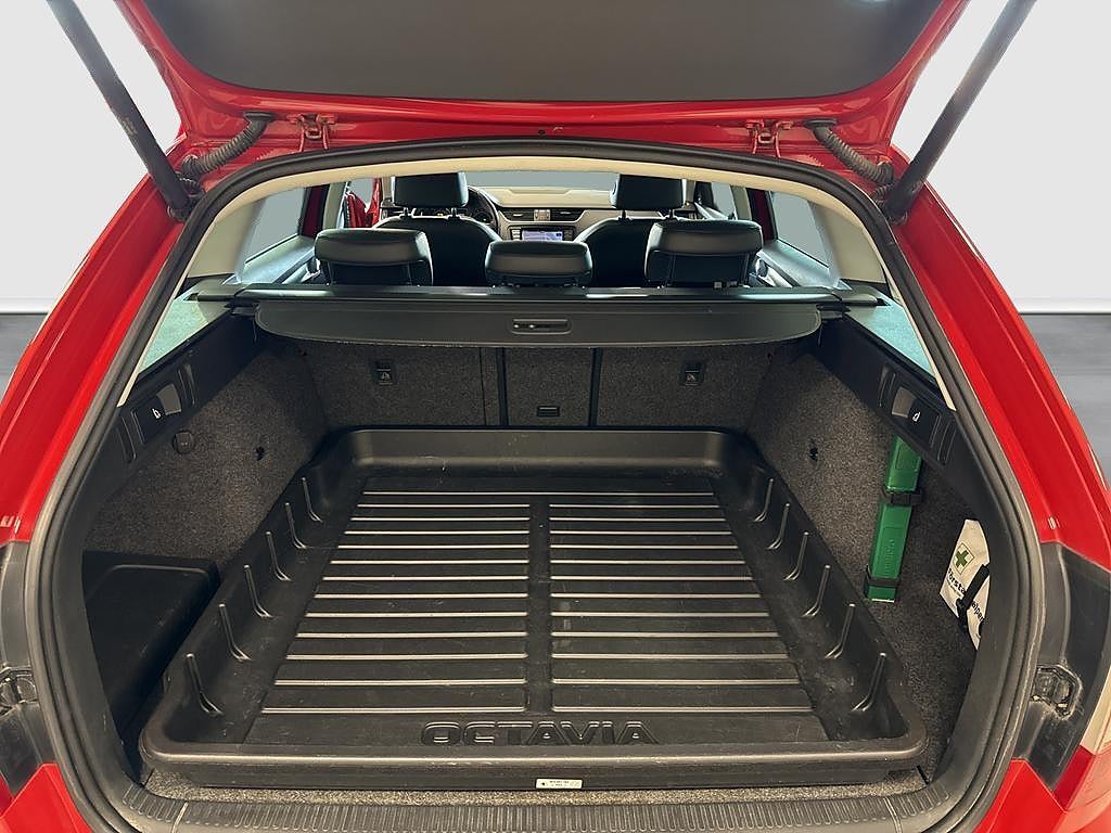 Skoda Octavia 2016 - miniatyr 10