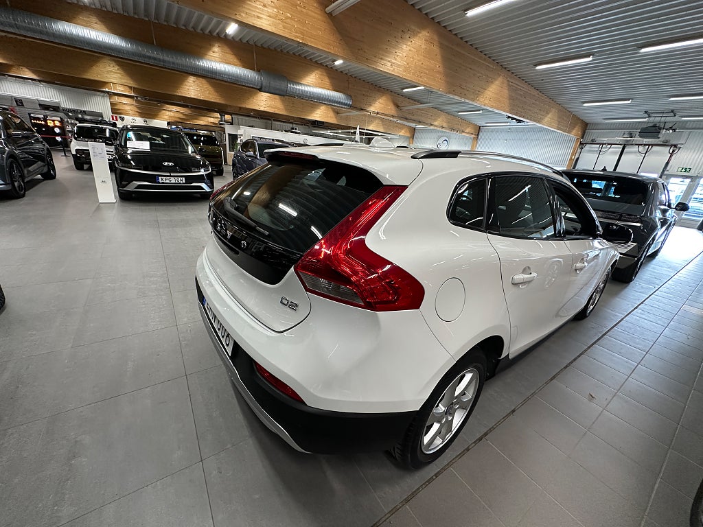 Volvo V40 Cross Country D2 Momentum Vinterhjul thumbnail