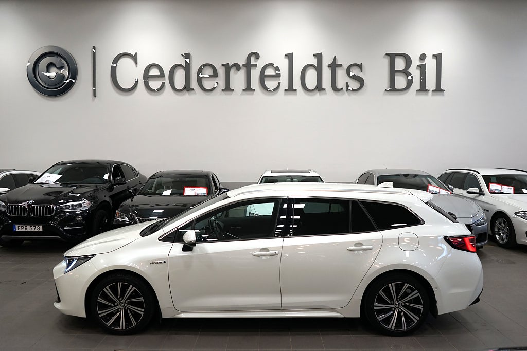 Toyota Corolla Touring Sports Hybrid Style Värmare B-Kamera