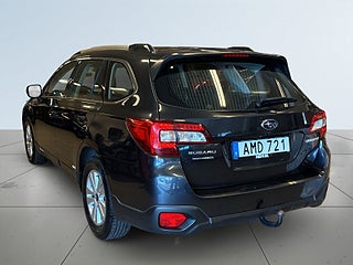 Subaru Outback 2.5 4WD Euro 6 Drag/Värmare/Kamera/Sov-däck/Kamkedja