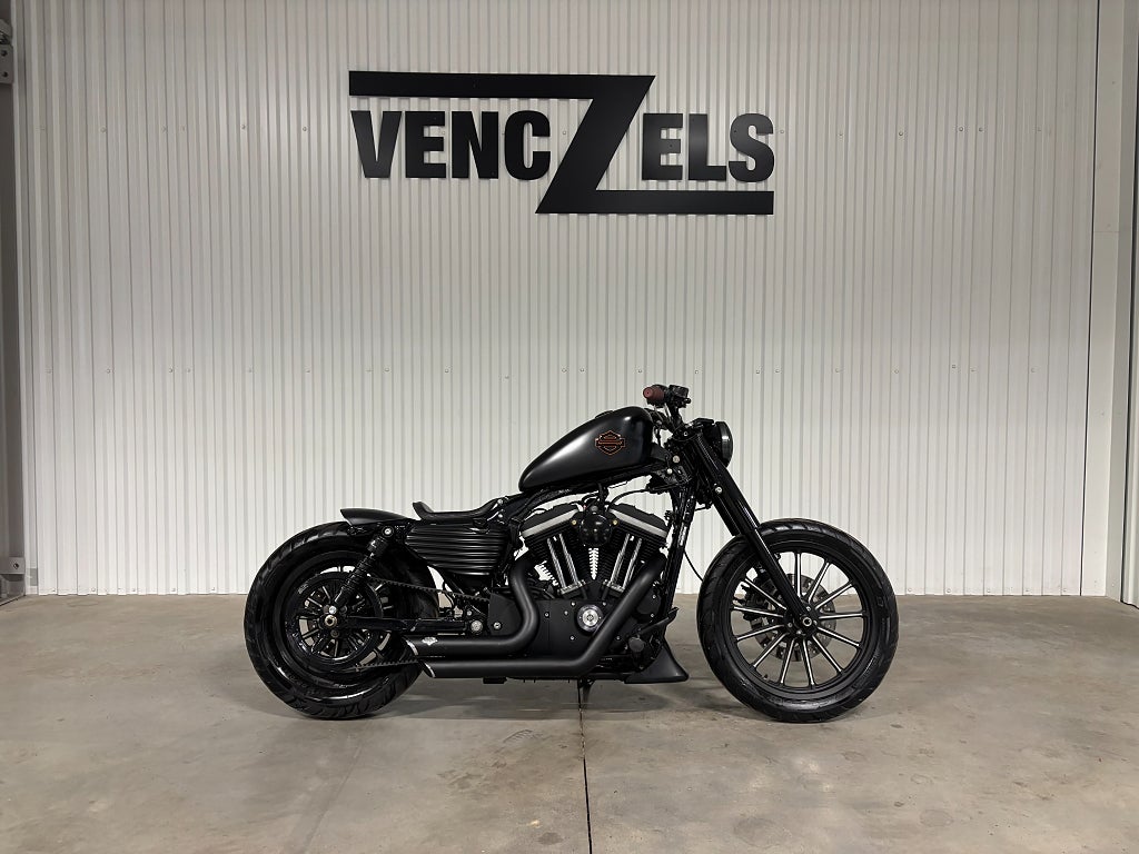 Harley-Davidson Iron 883 XL Bobber