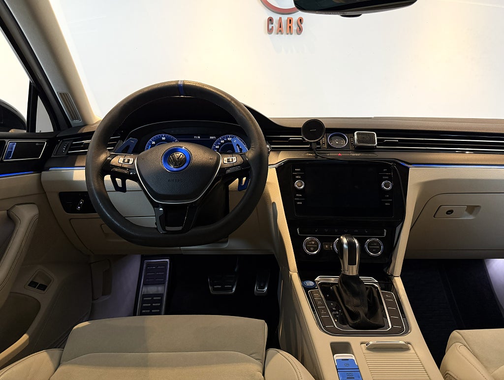 Volkswagen Passat GTE 1.4 TSI ACT GTE PANO VÄRMARE COCKPIT DRAG MASSAGE