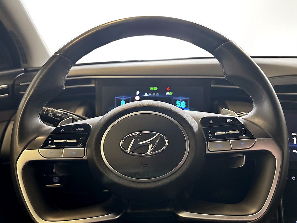 Bild på Hyundai Tucson Essential HEV 1.6 GDI 230hk Aut B-KAMERA NAVI
