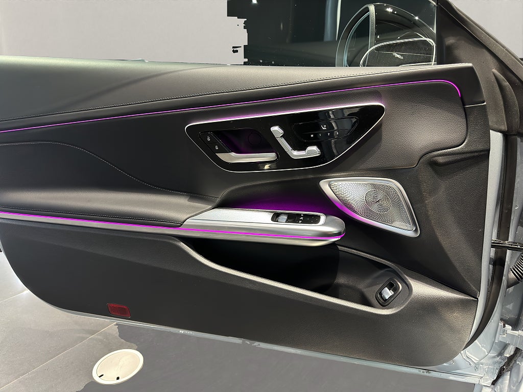 Mercedes-Benz CLE 300 4MATIC Coupé AMG Värmare Drag Glastak - bild 11