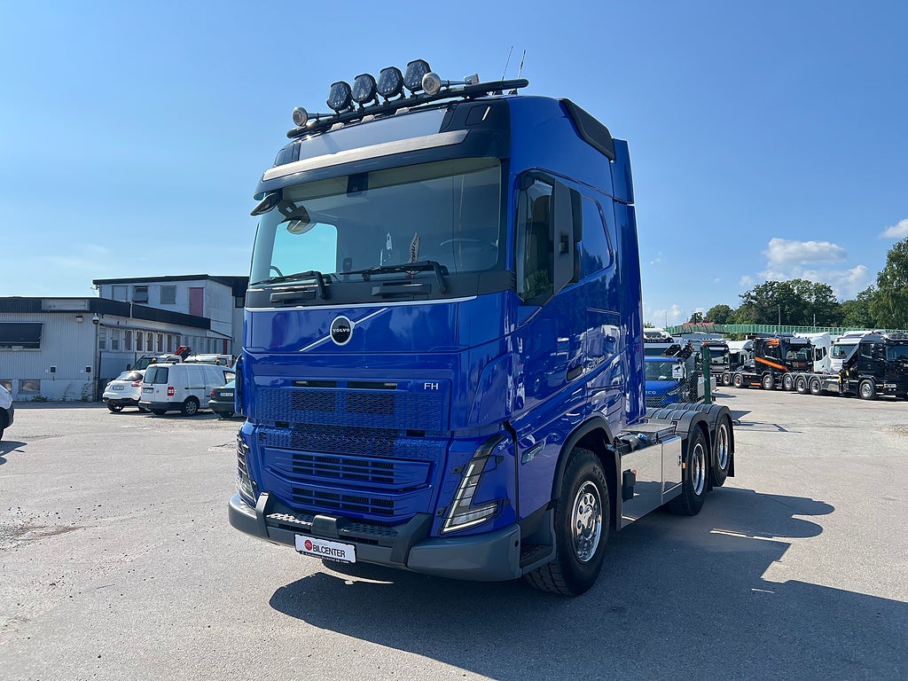 Volvo FH13 540 6x4 Dragbil Lyftbar Tandem Axel, Hydraulik, Fullutrust.