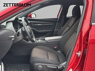 Halvkombi Mazda 3 7 av 15