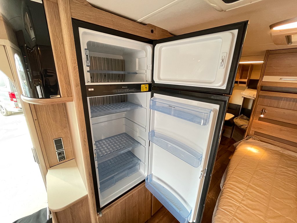 Kabe Classic 660 GDL / Förtält / AC / ALDE / Barnkammare - Kabe