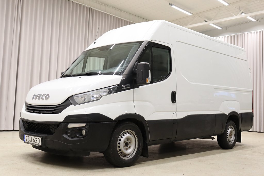 Iveco Daily 136HK Automat Drag Värmare 3500kg Dragvikt Moms