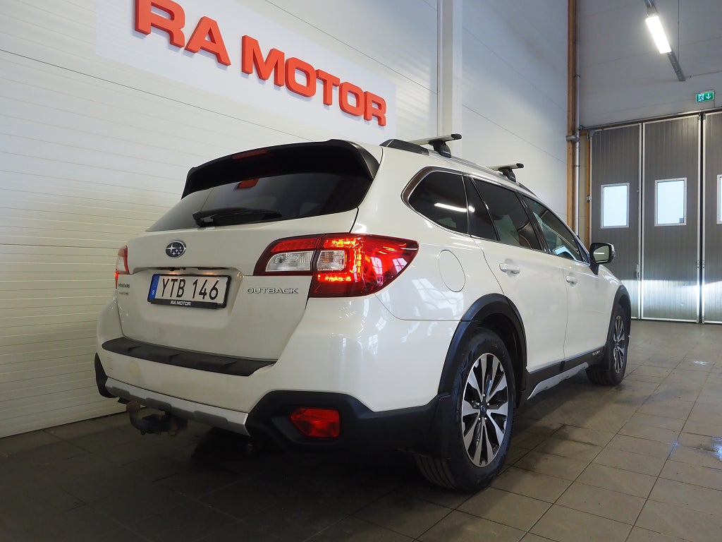 Subaru Outback 2.5 4WD 175hk Lineartronic Ridge Drag M-Värm Kamera 2017
