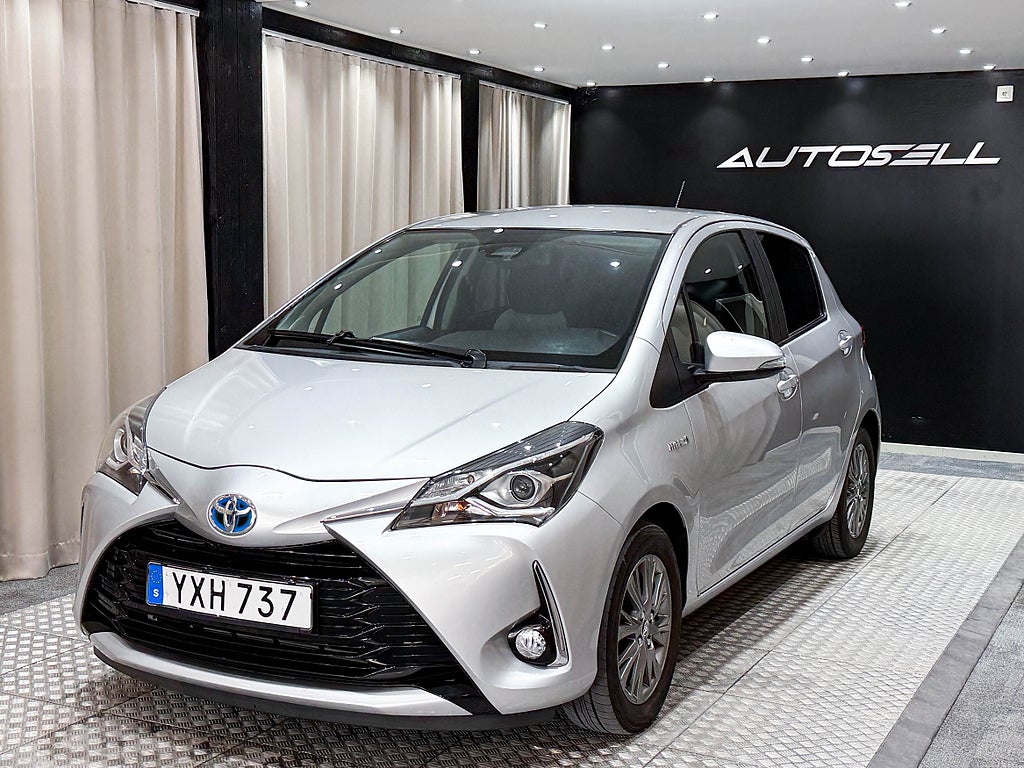 Toyota Yaris Hybrid e-CVT Active Keyless Comfort Pkt 