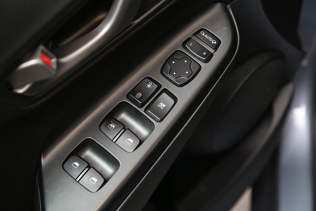 Hyundai Kona 1,6 T-GDI 177hk AWD Premium Aut 1ägare Motorv Drag