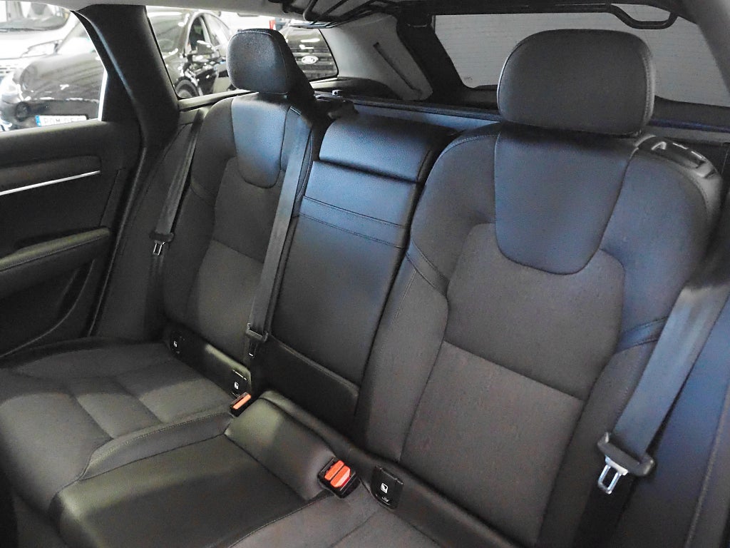 Volvo V90 Cross Country D4 AWD Geartronic Advanced SE II 190hk | Drag 2020