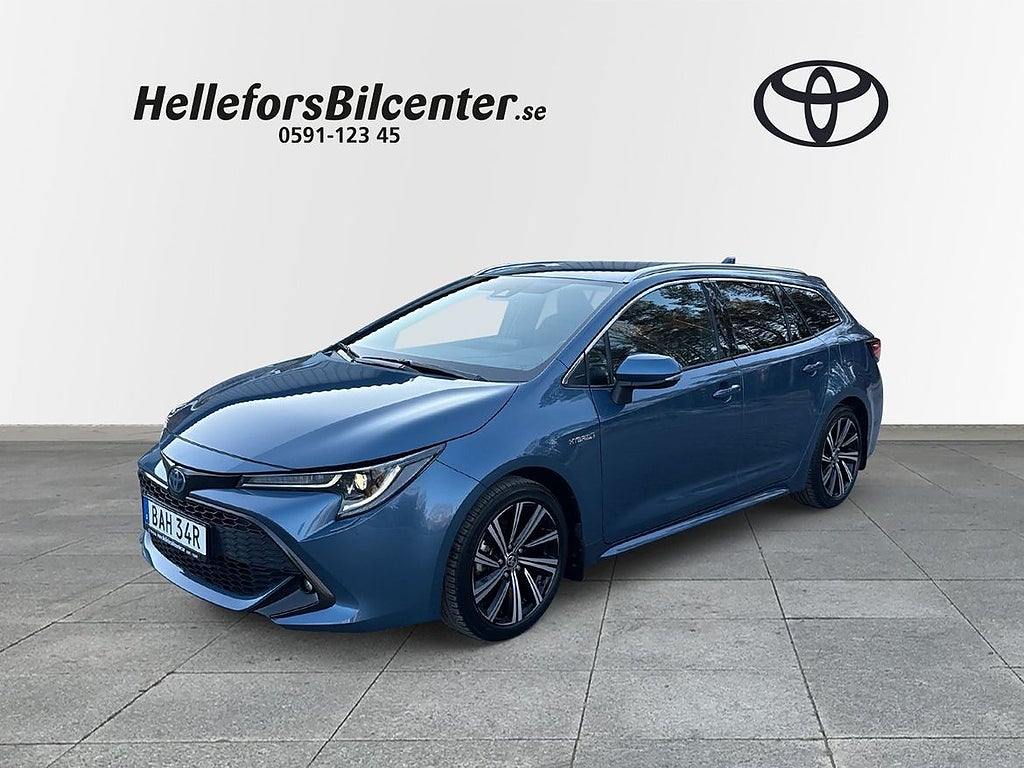 Toyota Corolla Touring Sports Hybrid TS STYLE Vinterhjul Car Play