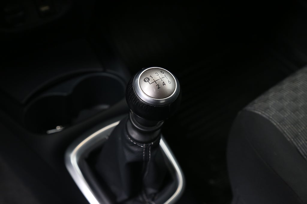 Toyota Yaris 1,33 Dual VVT-i Active Edition Feel 5-dörrar 2015