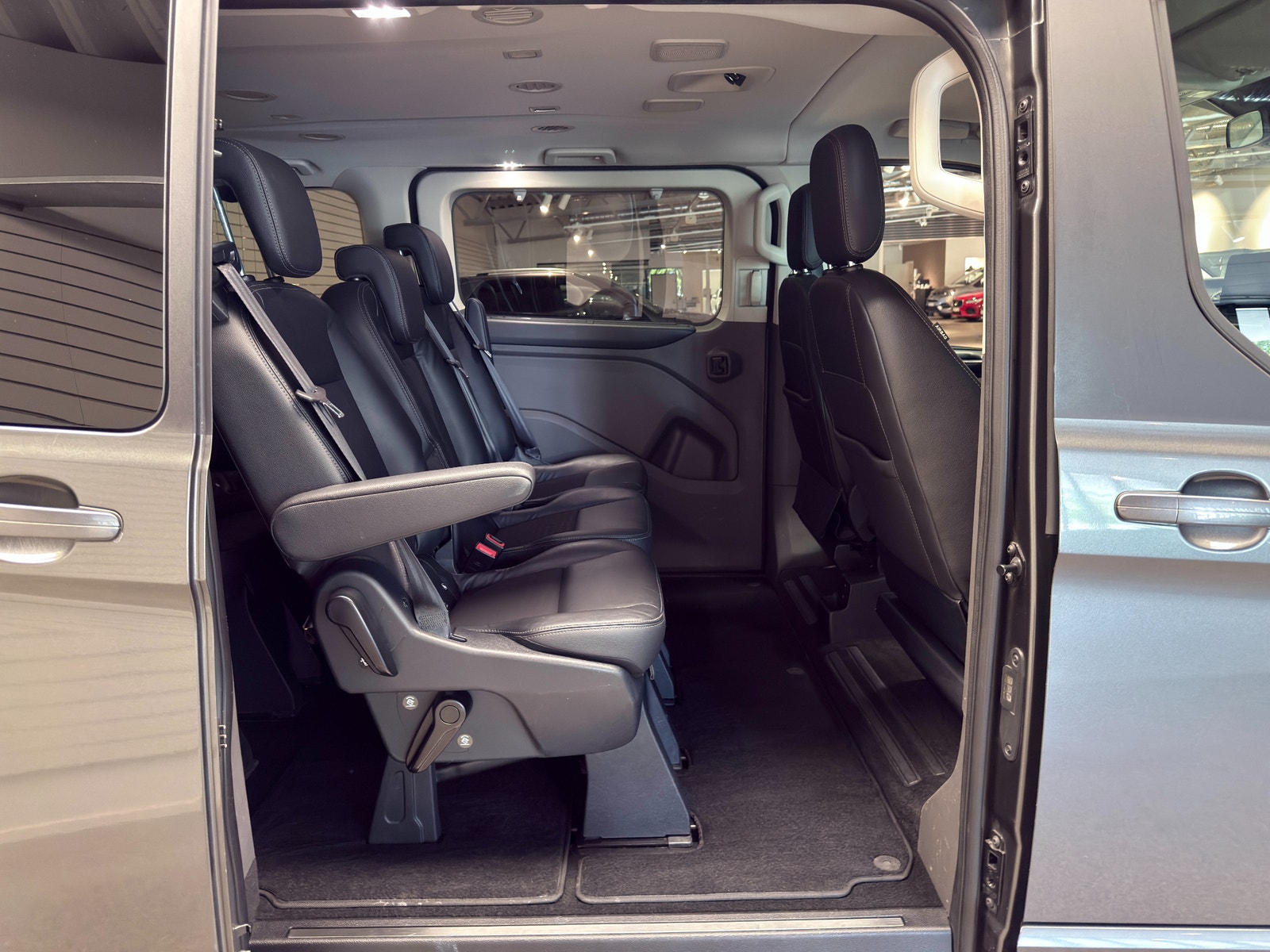 Ford Tourneo Custom Sport 2.0 TDCi 170hk | 8-sits | Drag | Värmare 2019 - miniatyr 15