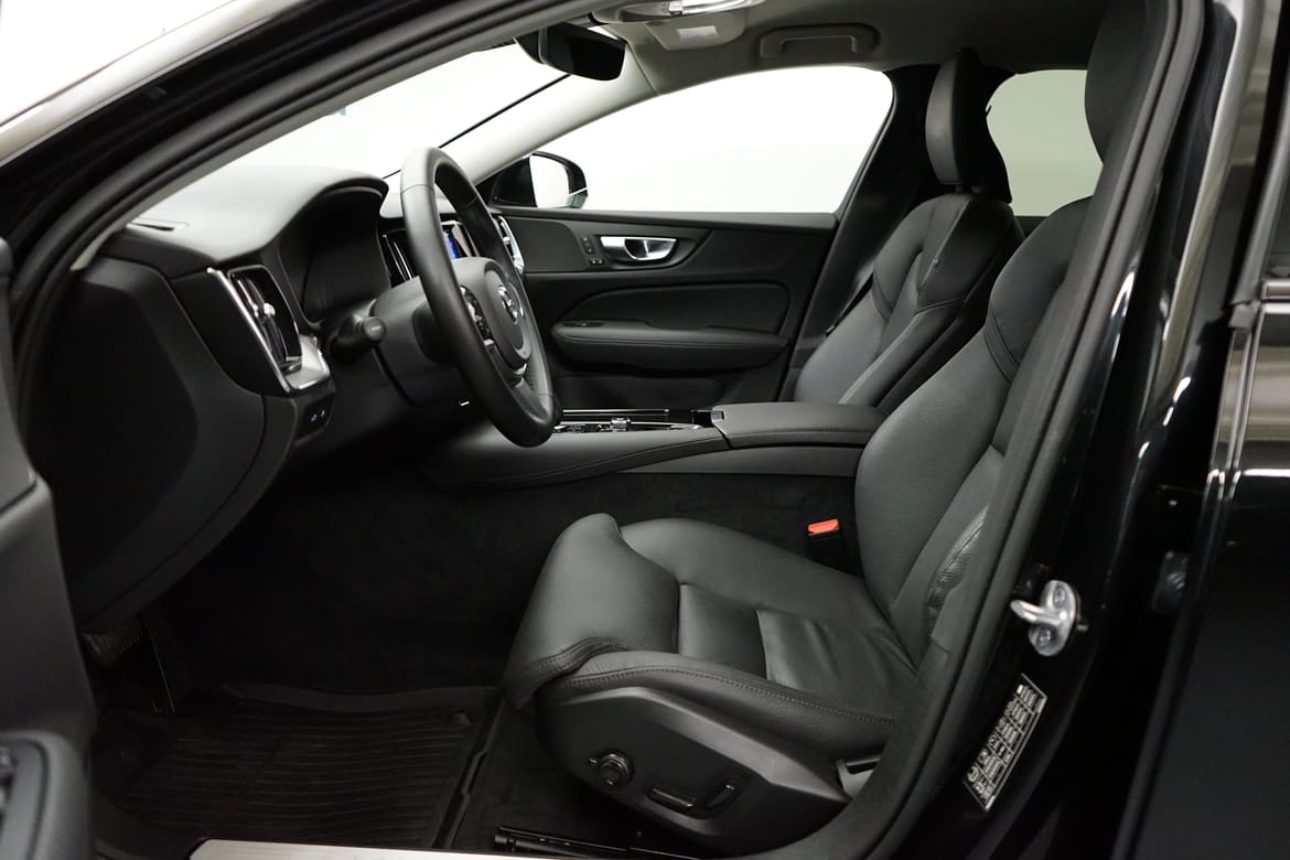 Volvo V60 Plus Dark Nordic 2025, bild 5/10