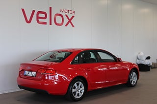 Sedan Audi A4 4 av 13