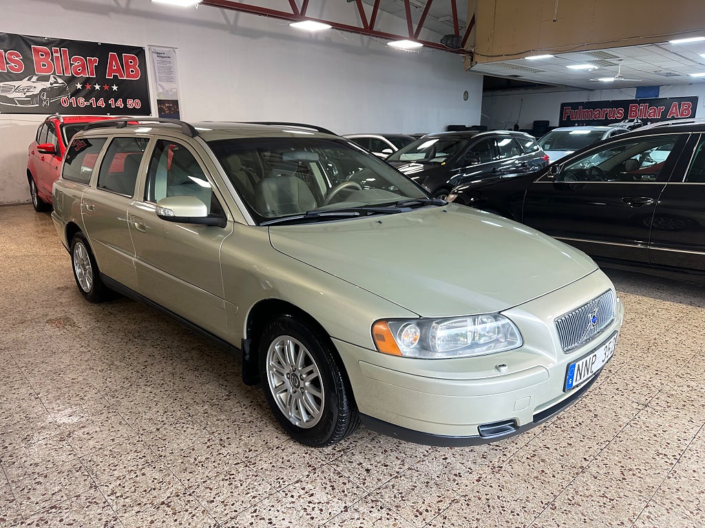 Volvo V70 2.4 Kinetic Ny Besiktigad&Ny Servad 170Hk